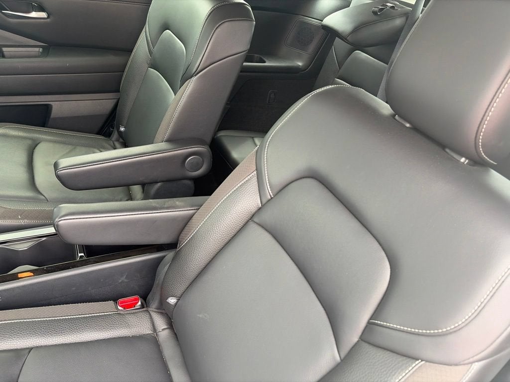 2024 Nissan Pathfinder SL 4WD