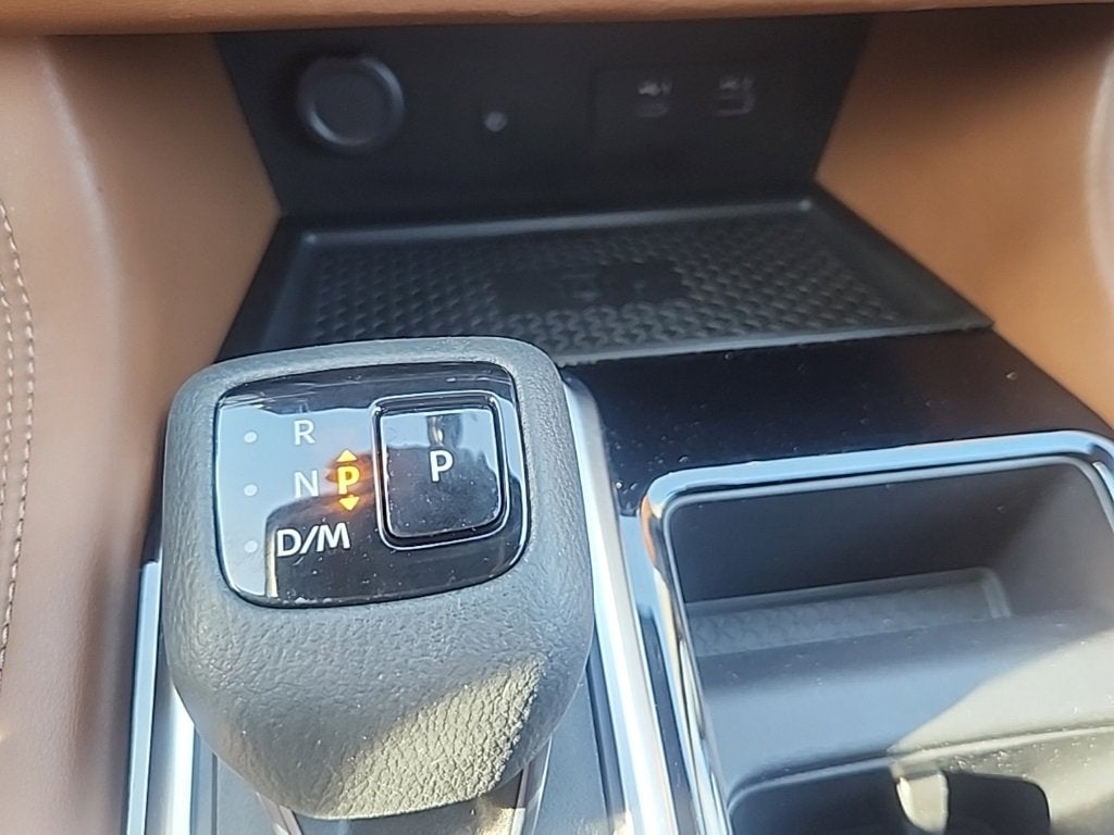 2023 Nissan Pathfinder Platinum 4WD