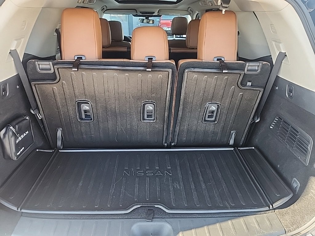 2023 Nissan Pathfinder Platinum 4WD