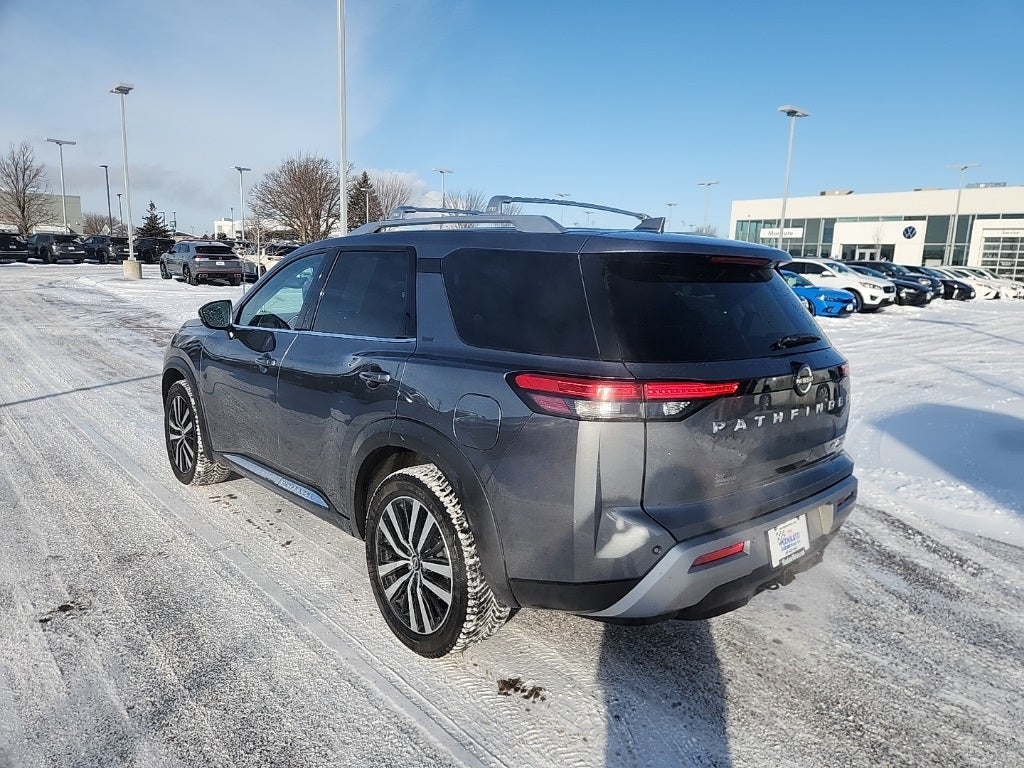 2023 Nissan Pathfinder Platinum 4WD