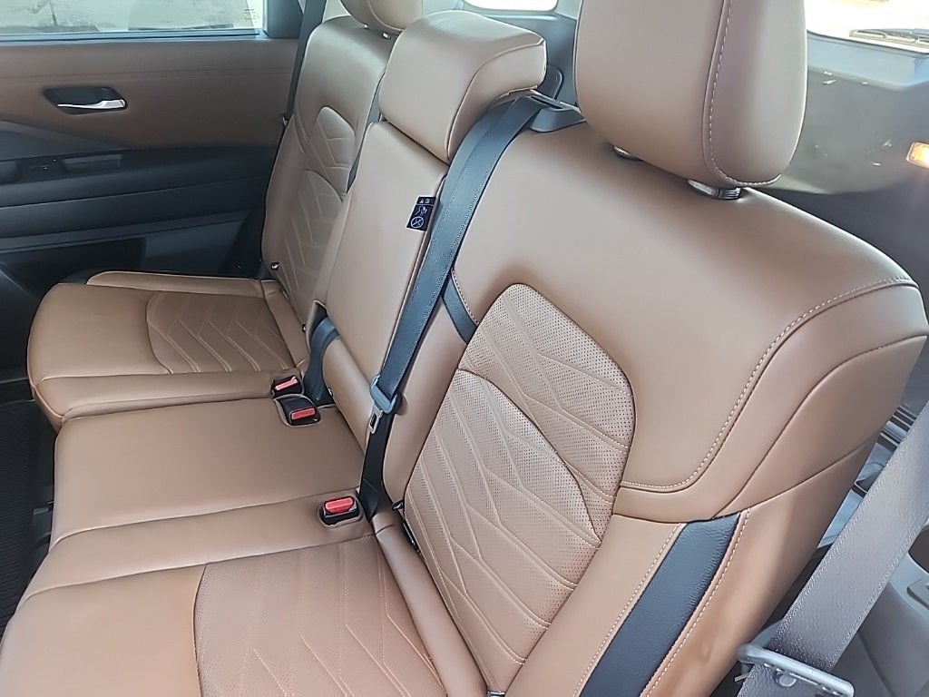 2023 Nissan Pathfinder Platinum 4WD