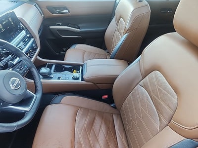 2023 Nissan Pathfinder Platinum 4WD