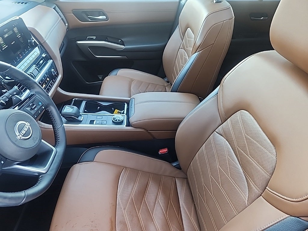 2023 Nissan Pathfinder Platinum 4WD