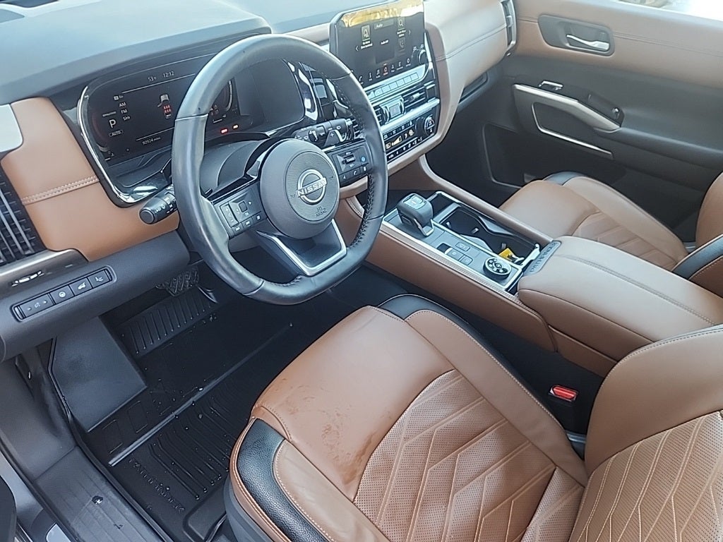 2023 Nissan Pathfinder Platinum 4WD