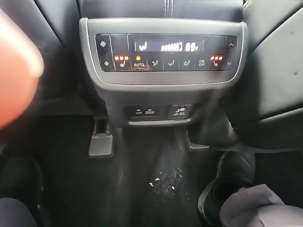 2022 Nissan Pathfinder Platinum 4WD