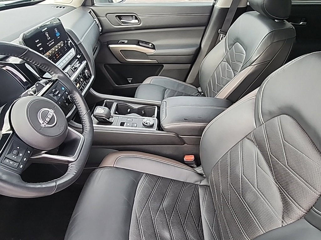 2022 Nissan Pathfinder Platinum 4WD