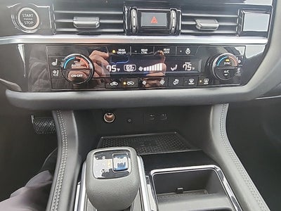 2022 Nissan Pathfinder Platinum 4WD