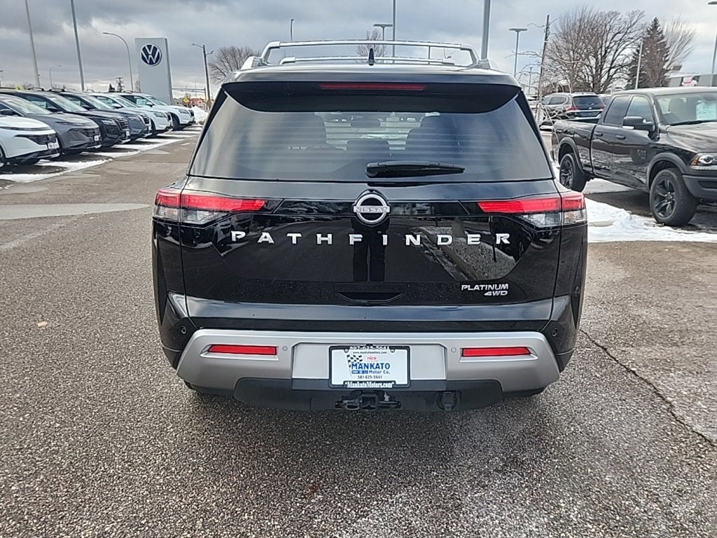 2022 Nissan Pathfinder Platinum 4WD