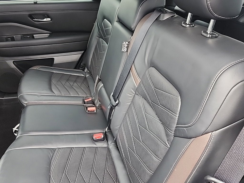 2022 Nissan Pathfinder Platinum 4WD