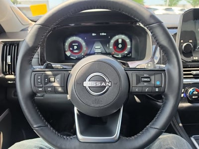 2025 Nissan Pathfinder Platinum 4WD