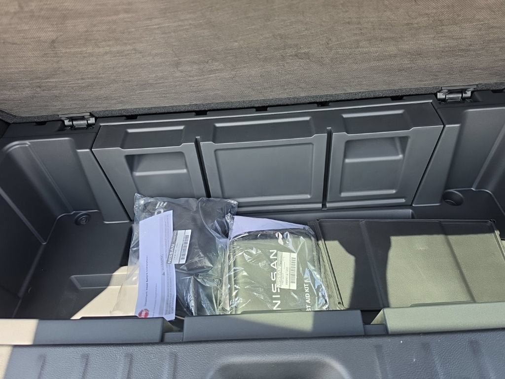 2025 Nissan Pathfinder Platinum 4WD