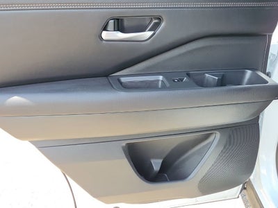 2025 Nissan Pathfinder Platinum 4WD