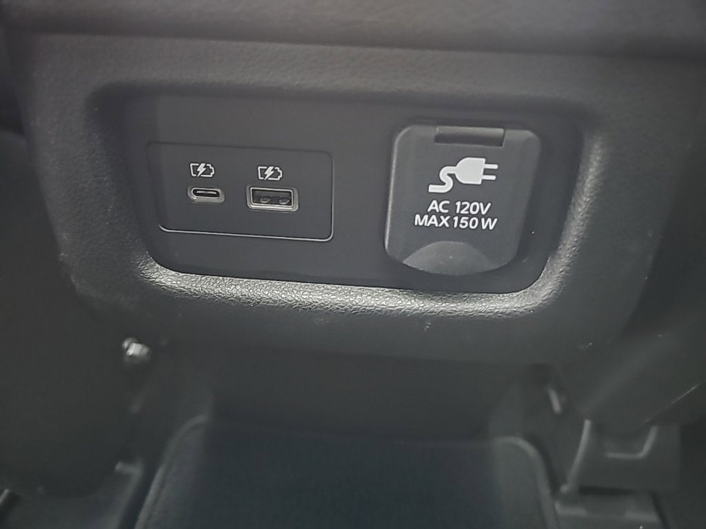 2023 Nissan Pathfinder Platinum 4WD