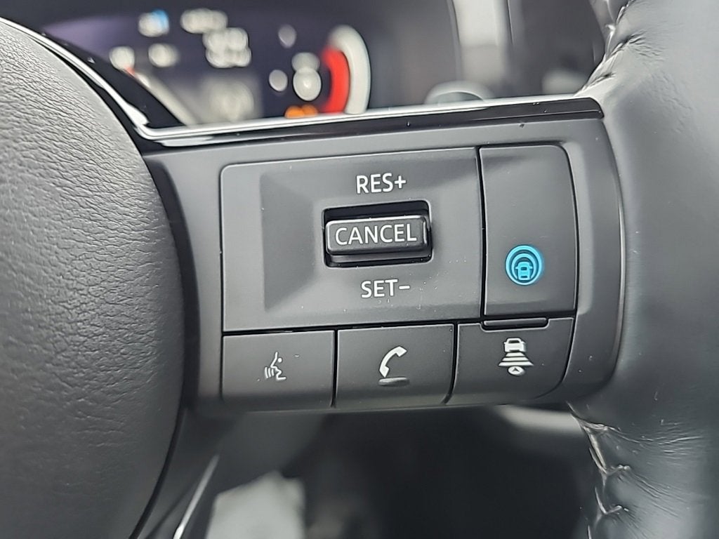 2023 Nissan Pathfinder Platinum 4WD