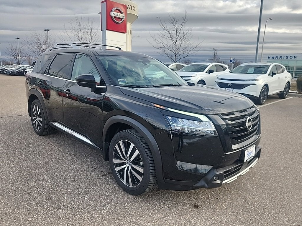 2023 Nissan Pathfinder Platinum 4WD