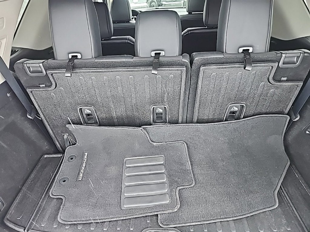 2023 Nissan Pathfinder Platinum 4WD