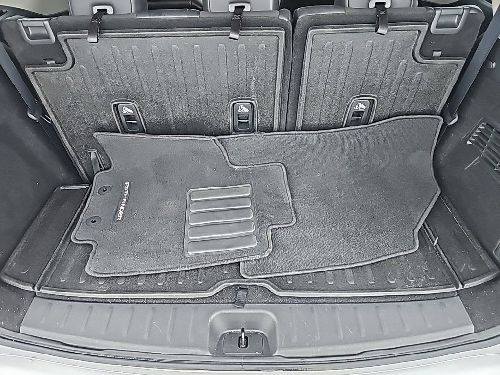 2023 Nissan Pathfinder Platinum 4WD