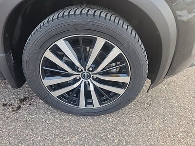 2023 Nissan Pathfinder Platinum 4WD