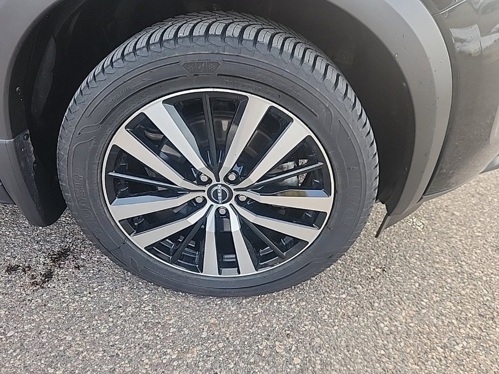 2023 Nissan Pathfinder Platinum 4WD