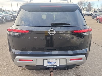 2023 Nissan Pathfinder Platinum 4WD