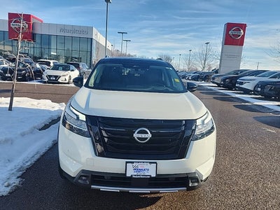 2024 Nissan Pathfinder Platinum