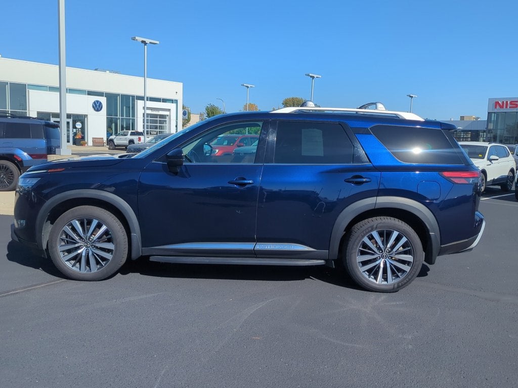 2022 Nissan Pathfinder Platinum 4WD
