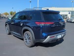 2022 Nissan Pathfinder Platinum 4WD