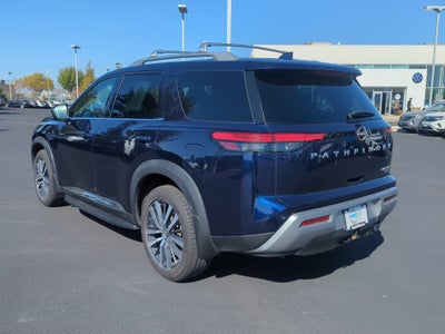 2022 Nissan Pathfinder Platinum 4WD