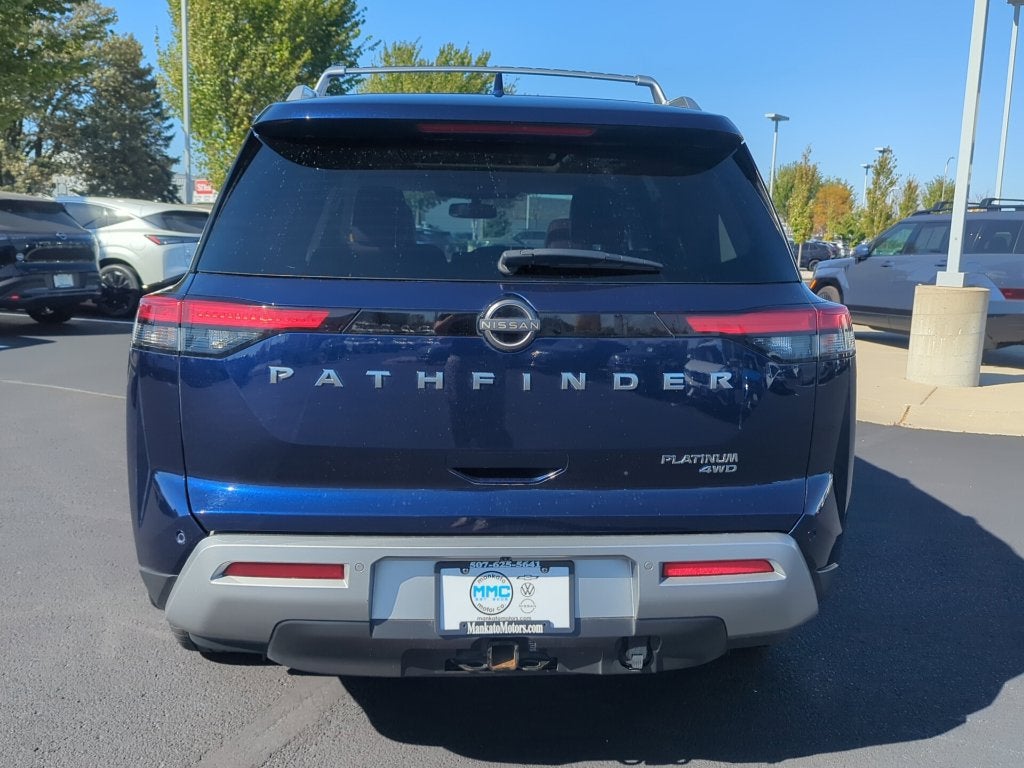 2022 Nissan Pathfinder Platinum 4WD