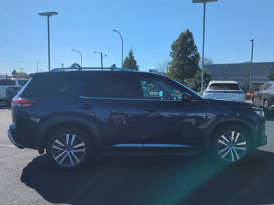 2022 Nissan Pathfinder Platinum 4WD