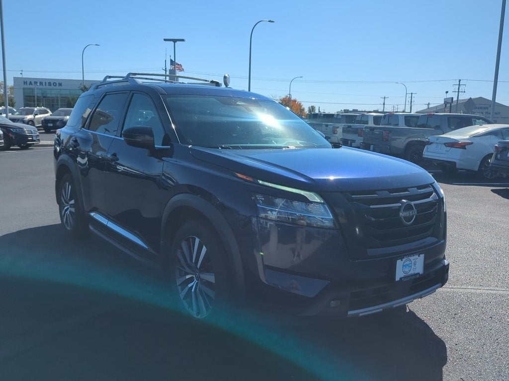 2022 Nissan Pathfinder Platinum 4WD