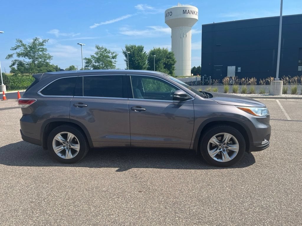 2016 Toyota Highlander Limited V6