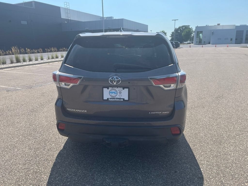 2016 Toyota Highlander Limited V6