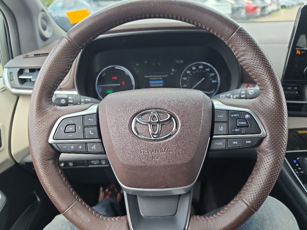 2021 Toyota Sienna Platinum