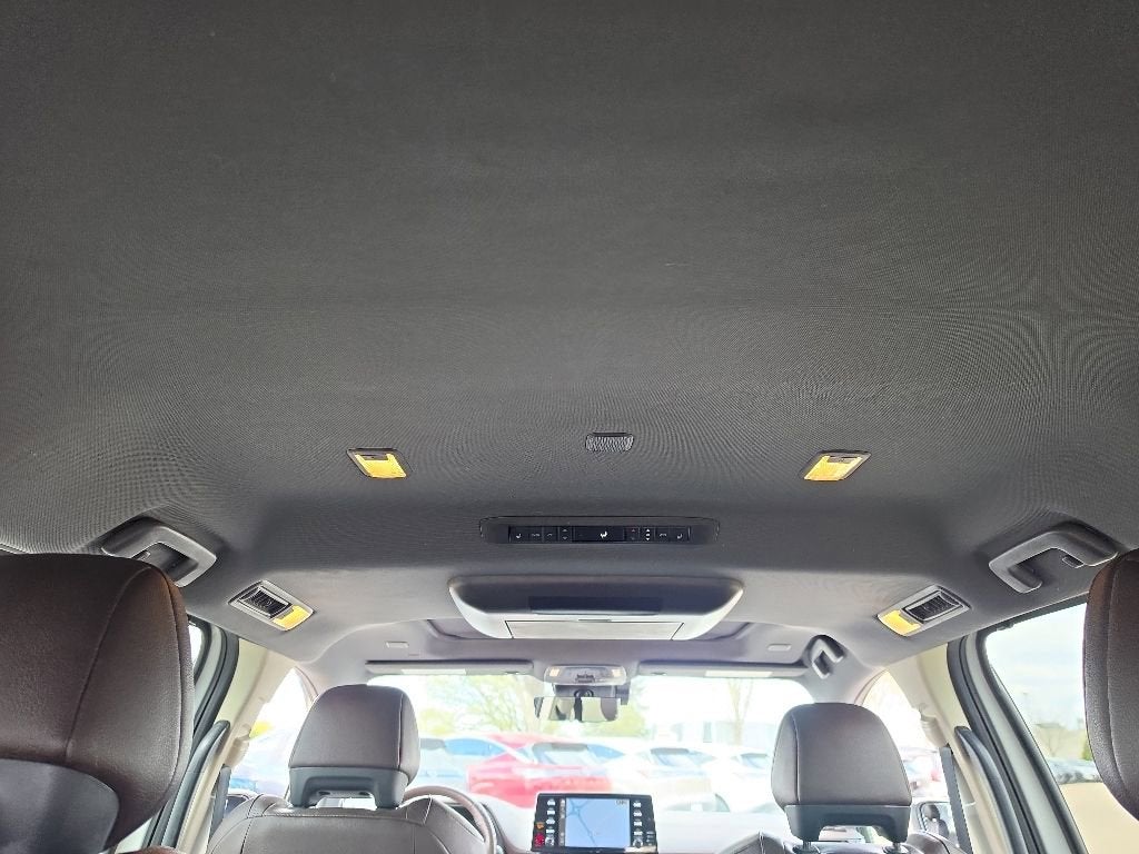 2021 Toyota Sienna Platinum