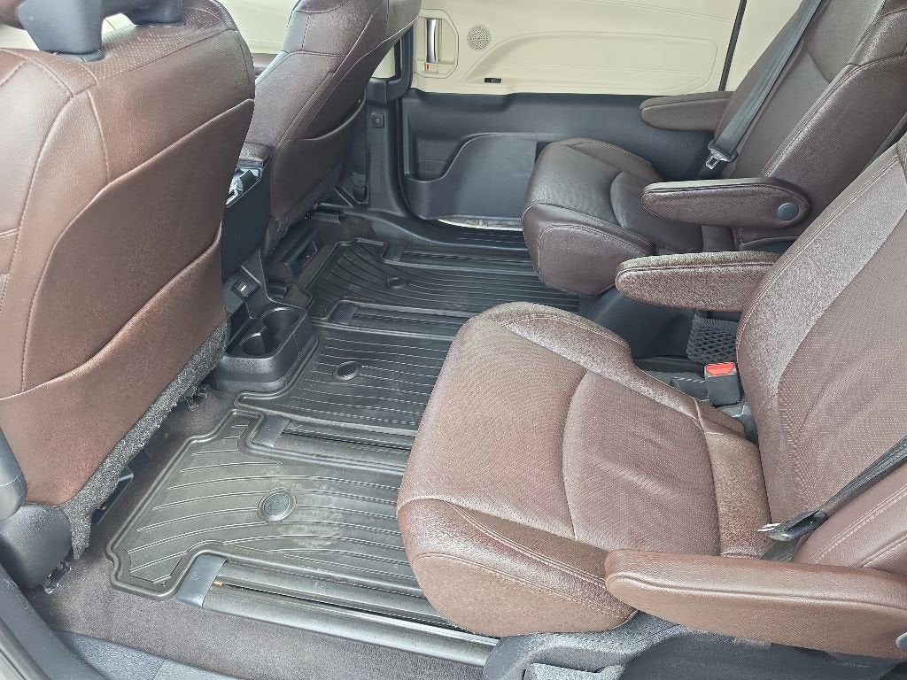 2021 Toyota Sienna Platinum