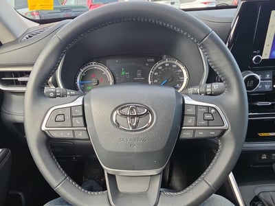 2023 Toyota Highlander Hybrid XLE