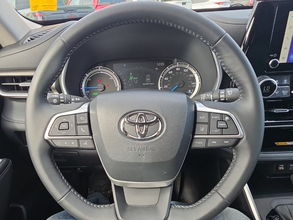 2023 Toyota Highlander Hybrid XLE