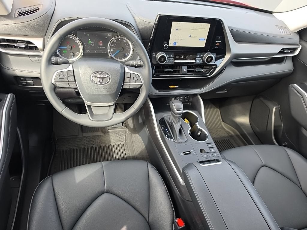 2023 Toyota Highlander Hybrid XLE