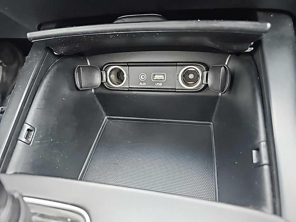 2017 Kia Sorento 2.4L LX