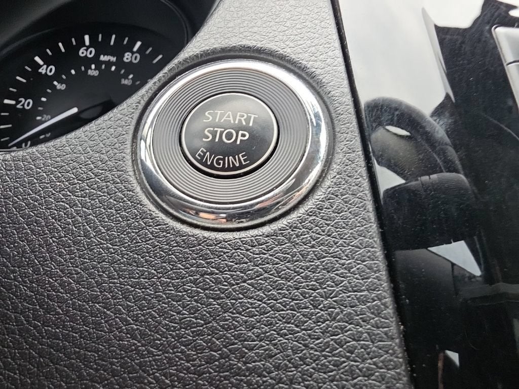 2022 Nissan Rogue Sport SV AWD Xtronic CVT