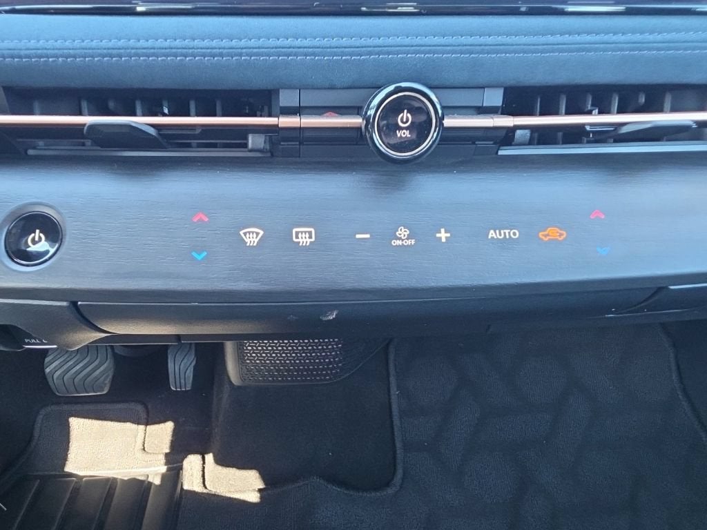 2024 Nissan ARIYA PLATINUM+
