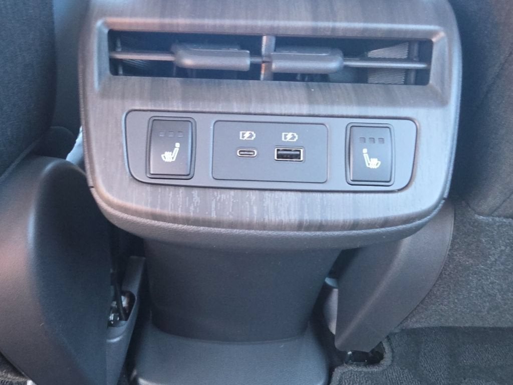 2024 Nissan ARIYA PLATINUM+
