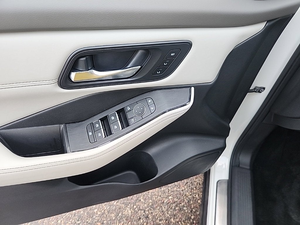 2023 Nissan Rogue SL Intelligent AWD