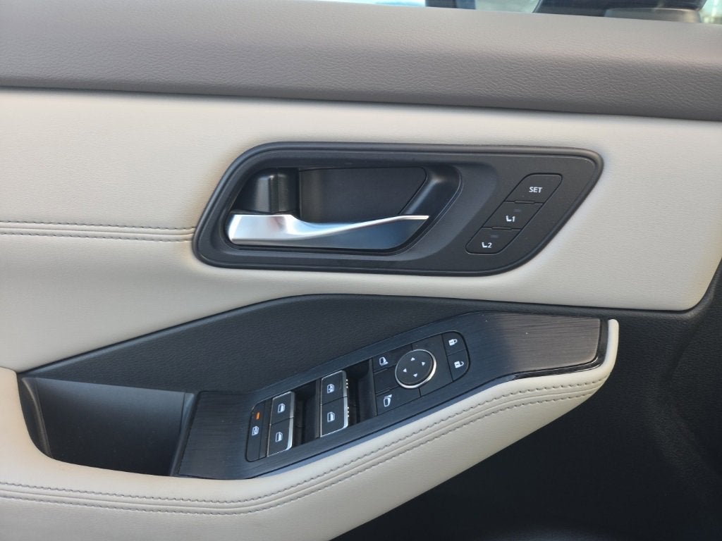 2023 Nissan Rogue SL Intelligent AWD