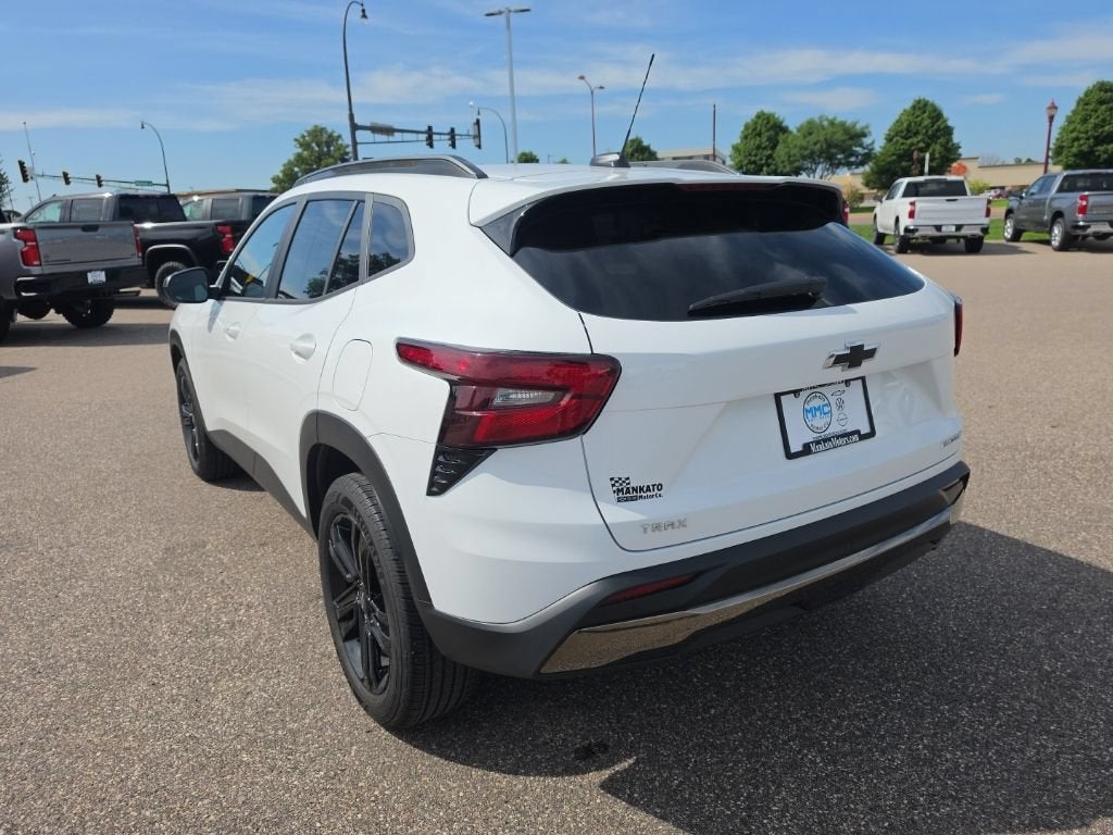 Used 2024 Chevrolet Trax Activ with VIN KL77LKE2XRC140559 for sale in Mankato, Minnesota